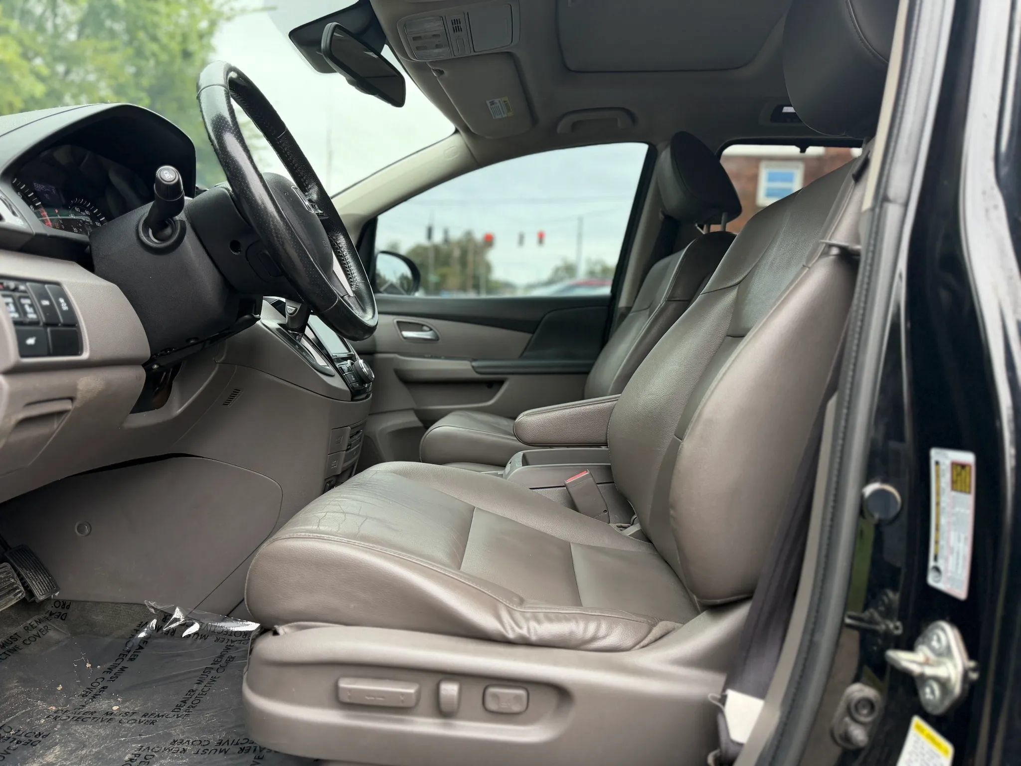Used 2015 Honda Odyssey EX-L image 16