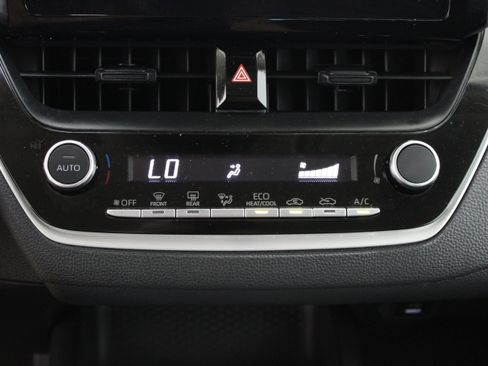 Certified 2025 Toyota Corolla LE FWD image 18