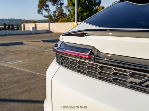 Used 2025 Lamborghini Urus SE image 51