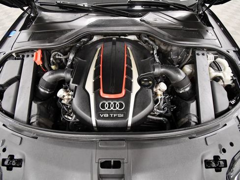 Used 2015 Audi S8 AWD/4WD image 11