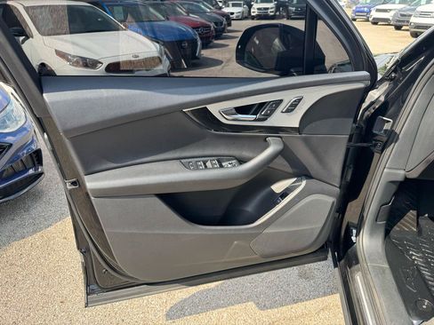 Used 2018 Audi Q7 2.0T Premium AWD/4WD image 11