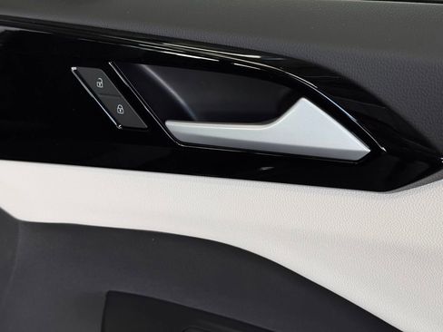 New 2026 Volkswagen Taos S FWD image 29