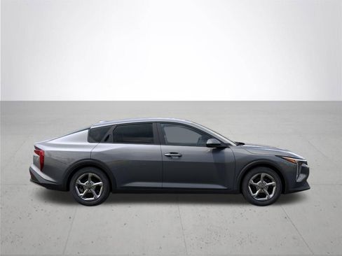 New 2026 Kia K4 LXS FWD image 7