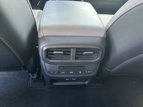 Used 2023 Honda Pilot EX-L image 24