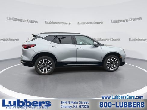 Used 2025 Chevrolet Blazer RS image 9