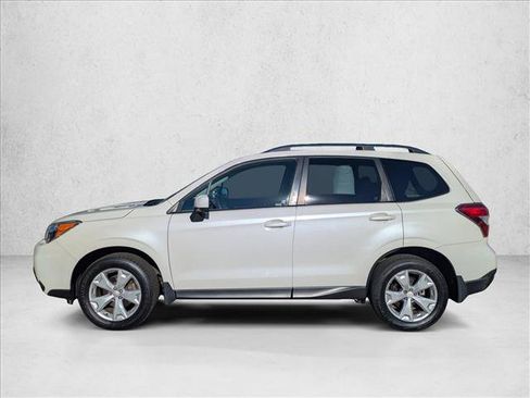 Used 2016 Subaru Forester 2.5i Premium w/ All-Weather Package AWD/4WD image 8