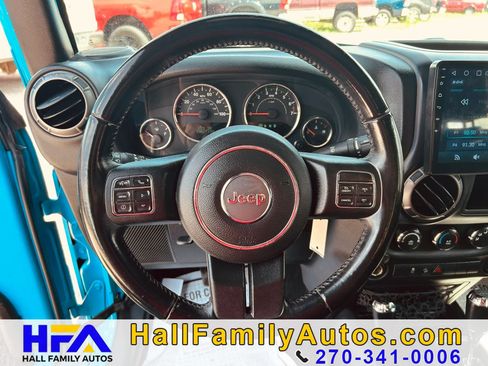 Used 2018 Jeep Wrangler Unlimited Sport w/ Connectivity Group AWD/4WD image 20