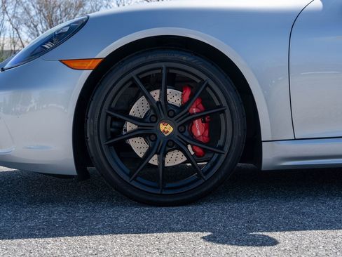 Used 2018 Porsche 718 Cayman S image 11