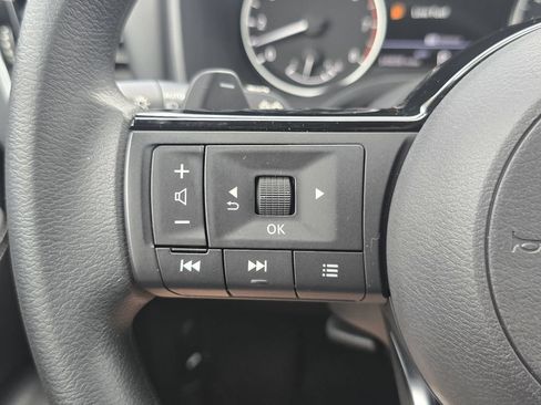 Used 2022 Nissan Rogue SV AWD/4WD image 31