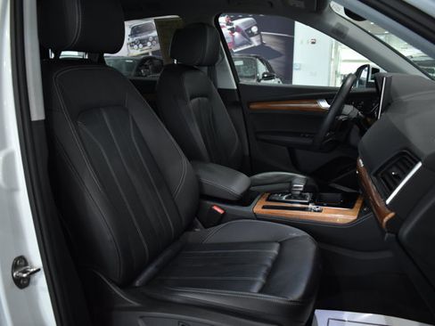 Used 2023 Audi Q5 2.0T Premium Plus w/ Premium Plus Package AWD/4WD image 14