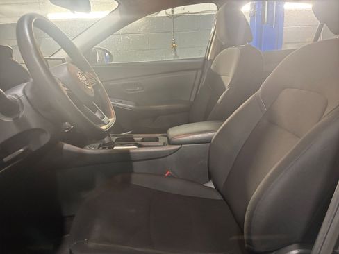 Used 2025 Nissan Sentra S image 34