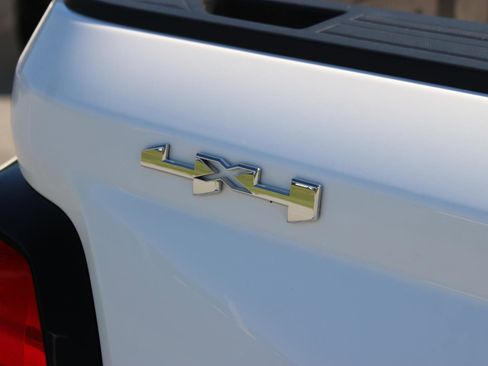 Used 2025 GMC Canyon Elevation w/ Convenience Package image 10