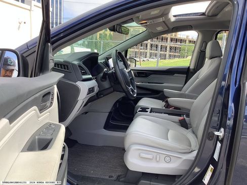 Used 2024 Honda Odyssey EX-L image 4