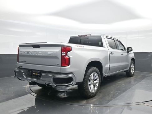 Used 2019 Chevrolet Silverado 1500 LTZ w/ LTZ Premium Package AWD/4WD image 6