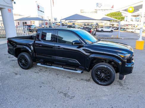 Certified 2025 Toyota Tacoma SR5 image 6