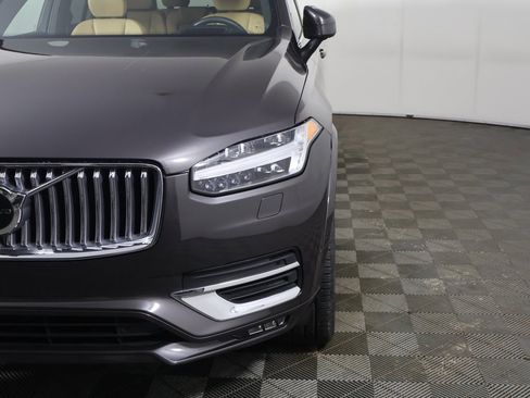 Used 2024 Volvo XC90 B6 Ultimate w/ Protection Package Premier image 19