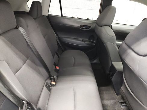 Used 2022 Toyota Corolla Cross LE image 12