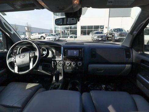 Used 2018 Toyota Sequoia SR5 image 46