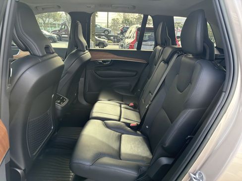 Certified 2023 Volvo XC90 B6 Plus w/ Protection Package Premier image 32