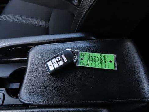 Used 2019 Honda Civic Sport image 24