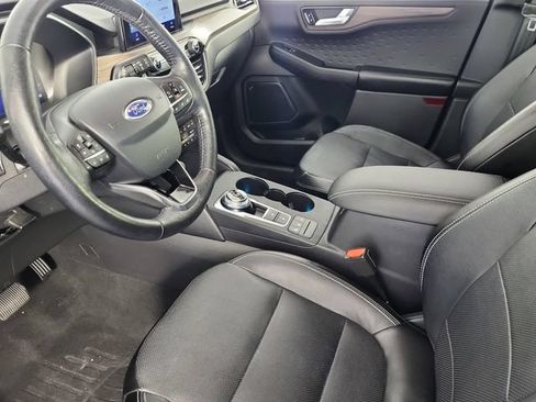 Used 2020 Ford Escape Titanium AWD/4WD image 11