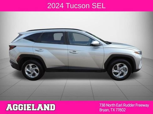 Used 2024 Hyundai Tucson SEL AWD/4WD image 2