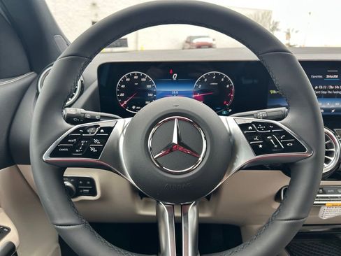 New 2026 Mercedes-Benz GLA 250 4MATIC image 10