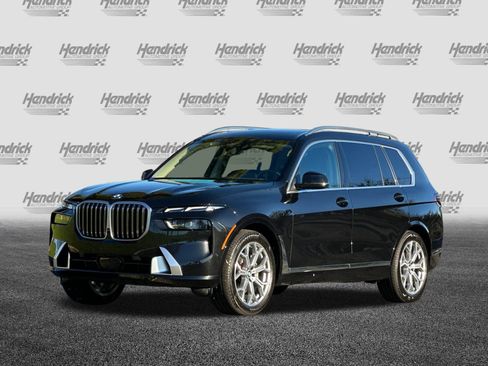 Used 2025 BMW X7 xDrive40i w/ Parking Assistance Package image 9