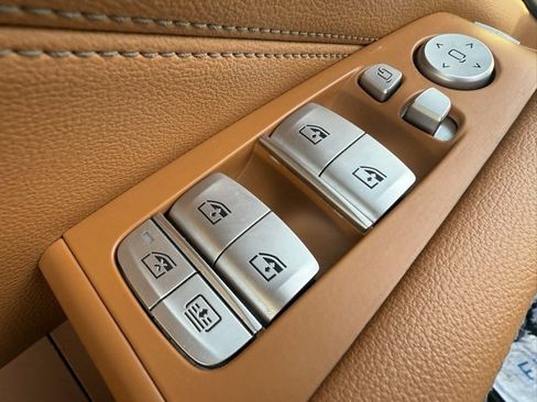 Used 2019 BMW X7 xDrive50i w/ Premium Package image 11