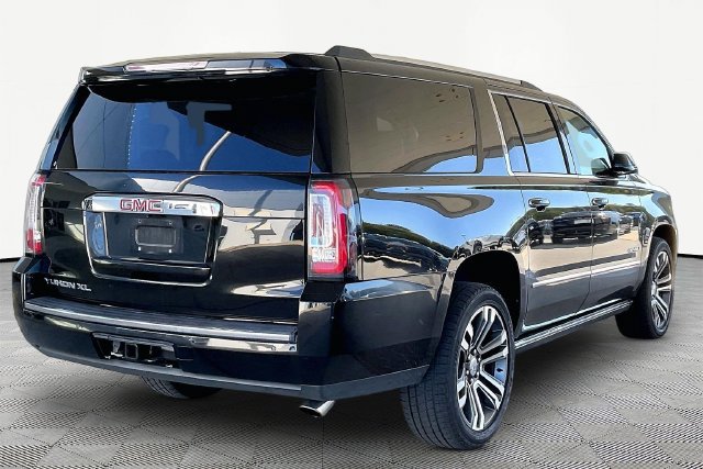 Used 2019 GMC Yukon XL Denali w/ Denali Ultimate Package AWD/4WD image 5