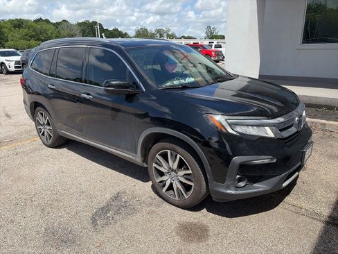 Used 2022 Honda Pilot Touring image 1