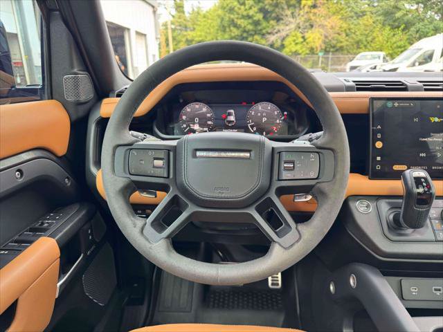 Used 2023 Land Rover Defender 110 V8 AWD/4WD image 22