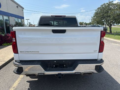 Used 2021 Chevrolet Silverado 1500 LT w/ Z71 Off-Road Package AWD/4WD image 5