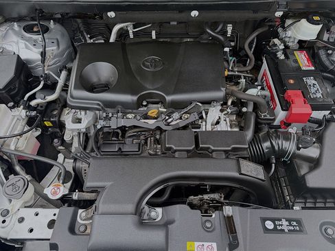 Used 2020 Toyota RAV4 XLE Premium image 34