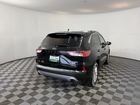 Used 2022 Ford Escape SE w/ Convenience Package image 10