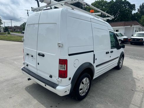 Used 2010 Ford Transit Connect XLT FWD image 4