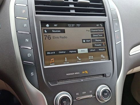 Used 2018 Lincoln MKC Premiere FWD image 16