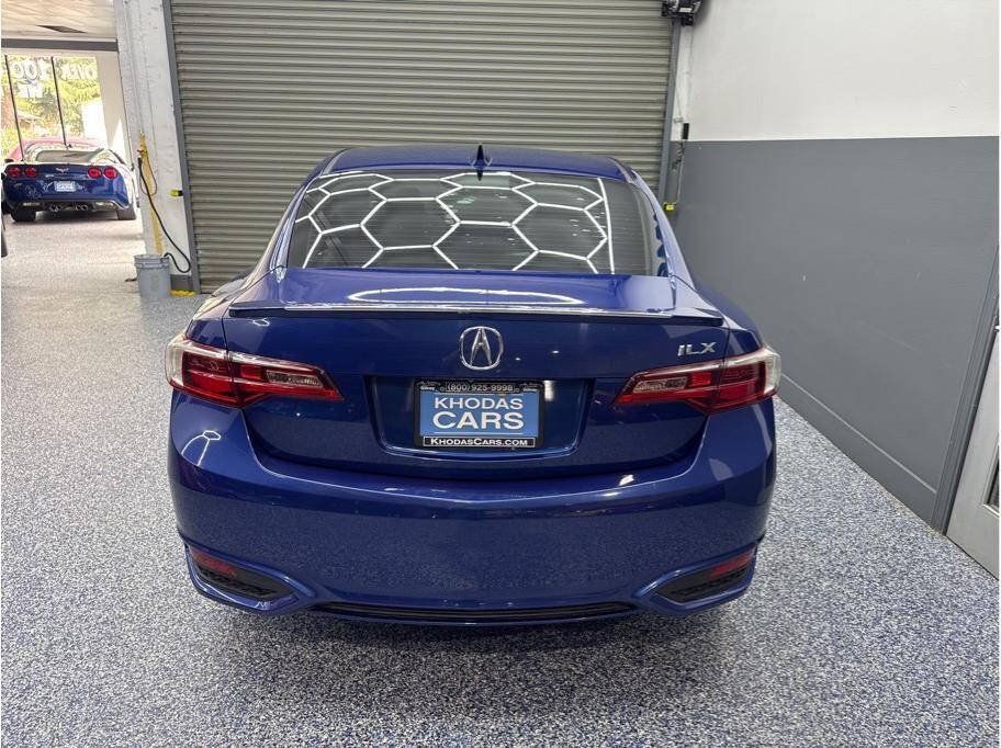 Used 2016 Acura ILX FWD image 4