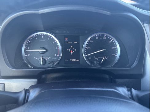 Used 2017 Toyota Highlander XLE image 19