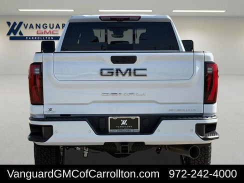 New 2026 GMC Sierra 2500 Denali Ultimate AWD/4WD image 4