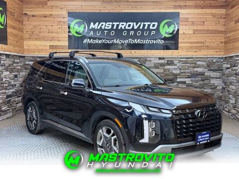 Used 2024 Hyundai Palisade Limited AWD/4WD image 1
