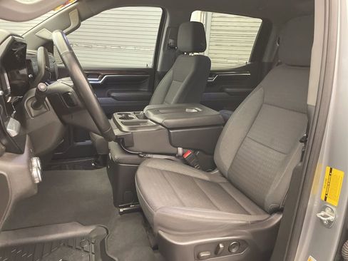 Used 2023 GMC Sierra 1500 SLE image 17