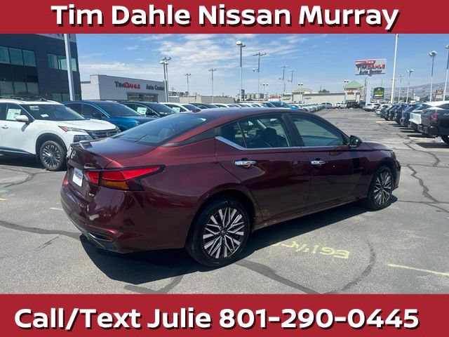Used 2025 Nissan Altima 2.5 SV AWD/4WD image 12