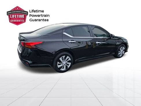 Used 2022 Nissan Altima 2.5 S image 9