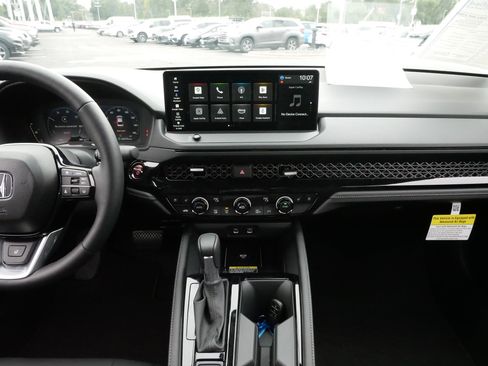 Certified 2025 Honda Accord Touring image 10