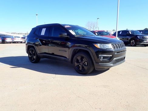 Used 2020 Jeep Compass Latitude FWD image 6