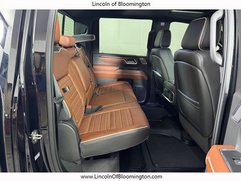 Used 2024 GMC Sierra 3500 Denali Ultimate AWD/4WD image 15