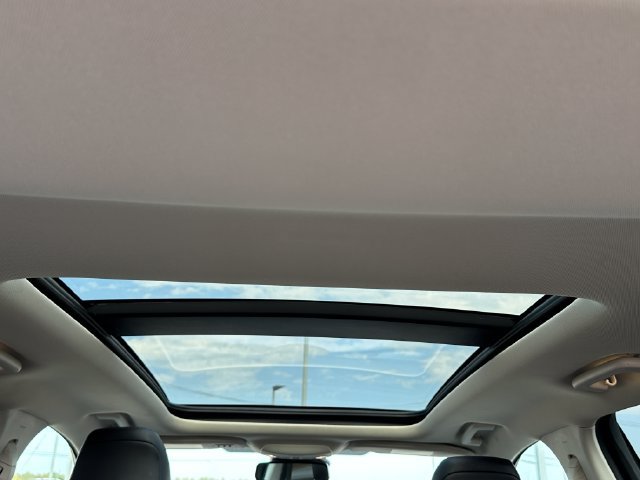 Used 2024 Ford Edge SEL w/ Convenience Package AWD/4WD image 10