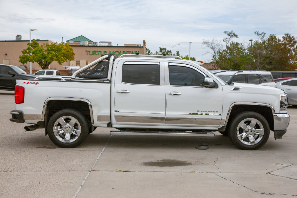 Used 2017 Chevrolet Silverado 1500 LTZ w/ Sport Package AWD/4WD image 4