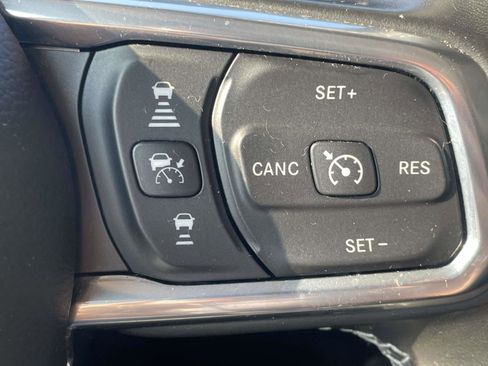 Used 2021 Jeep Wrangler Unlimited Sahara w/ Safety Group image 10